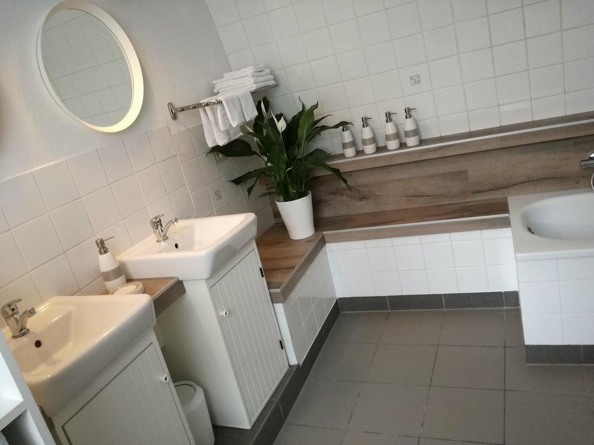 De Heerlyckheid Hotel Ипер Екстериор снимка
